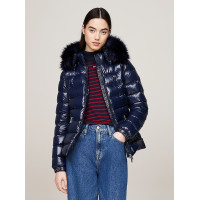 TOMMY JEANS dámska zimná bunda s kapucňou v modrej farbe