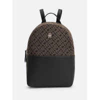 Dámsky čierny batoh s monogramom Tommy Hilfiger Dámsky čierny batoh s monogramom Tommy Hilfiger
