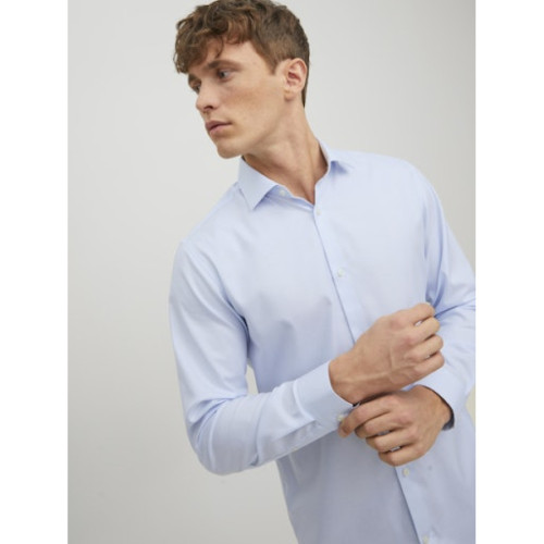 Koniec žehlenia: Nekrčivé košele Jack & Jones