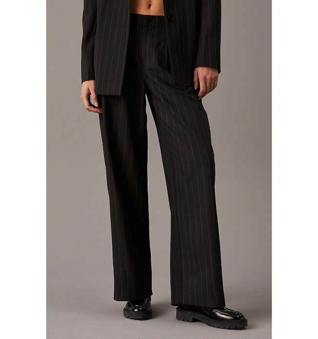 Calvin Klein dámske elegantné nohavice s prúžkami