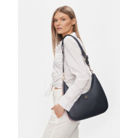 Väčšia kabelka cez rameno Tommy Hilfiger Väčšia kabelka cez rameno Tommy Hilfiger
