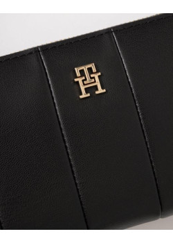 Tommy Hilfiger dámska peňaženka Icon Large Quilted čierna