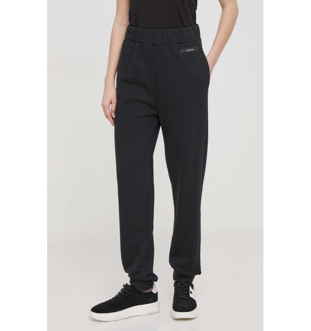 Dámske čierne tepláky Regular Fit Calvin Klein