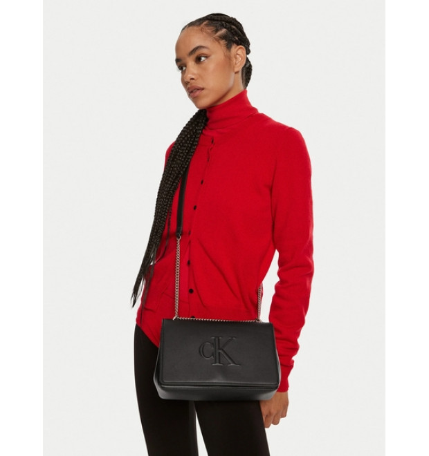 Dámska malá crossbody s poklopom Calvin Klein čierna