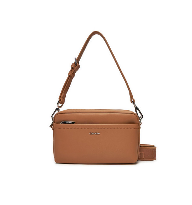 Crossbody Calvin Klein kabelka hnedá Crossbody Calvin Klein kabelka hnedá