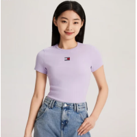 Tommy Jeans fialové tričko s krátkym rukávom Tommy Jeans fialové tričko s krátkym rukávom