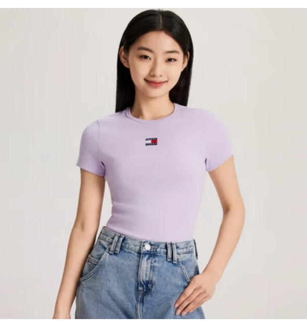 Tommy Jeans fialové tričko s krátkym rukávom