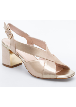 Sandále Epica s hrubým podpätkom v zlatej farbe