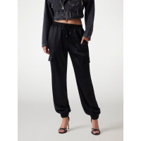GUESS dámske nohavice Slim Fit Cargo Joggers čierne
