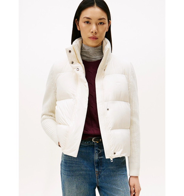 Tommy Hilfiger dámska bunda s pletenými rukávmi biela Tommy Hilfiger dámska bunda s pletenými rukávmi biela