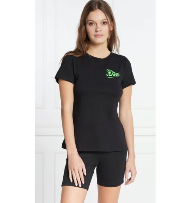Čierne klasické tričko s krátkym rukávom Calvin Klein Jeans Čierne klasické tričko s krátkym rukávom Calvin Klein Jeans