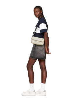 Crossbody kabelka s kovovým logom Tommy Jeans béžová