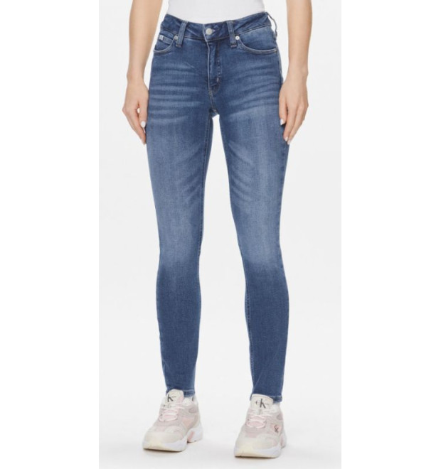 Dámske klasické modré rifle Calvin Klein