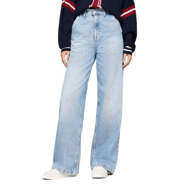 TOMMY JEANS dámske rifle s vysokým pásom bledomodré TOMMY JEANS dámske rifle s vysokým pásom bledomodré