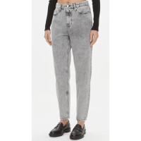 Dámske voľné sivé rifle Calvin Klein Jeans Dámske voľné sivé rifle Calvin Klein Jeans