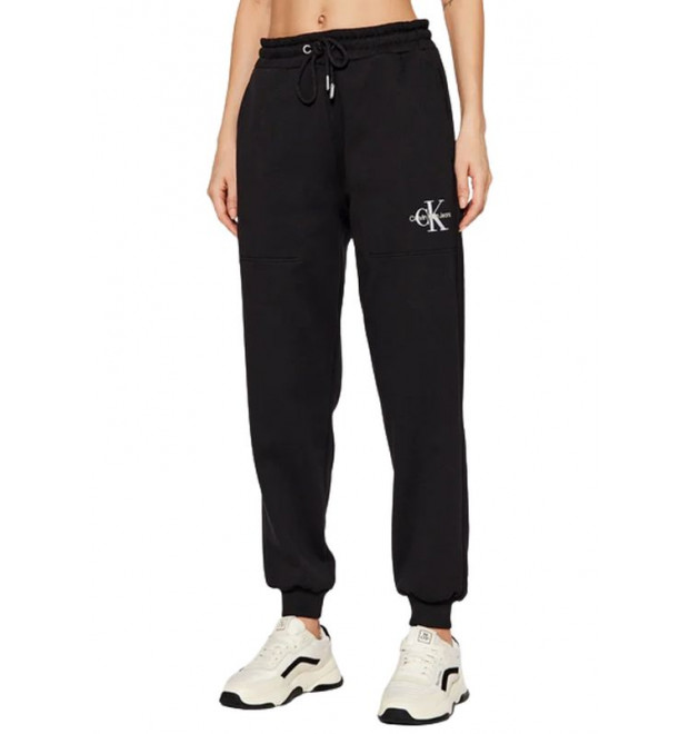 Dámske eco friendly tepláky Calvin Klein čierne Dámske eco friendly tepláky Calvin Klein čierne