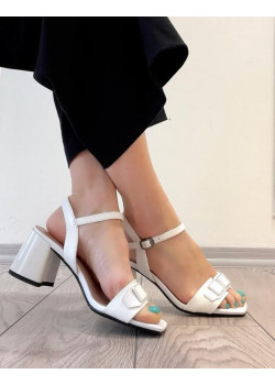 Biele elegantné sandále Epica 
