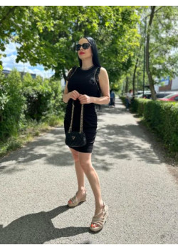 Elegantné mini šaty Guess