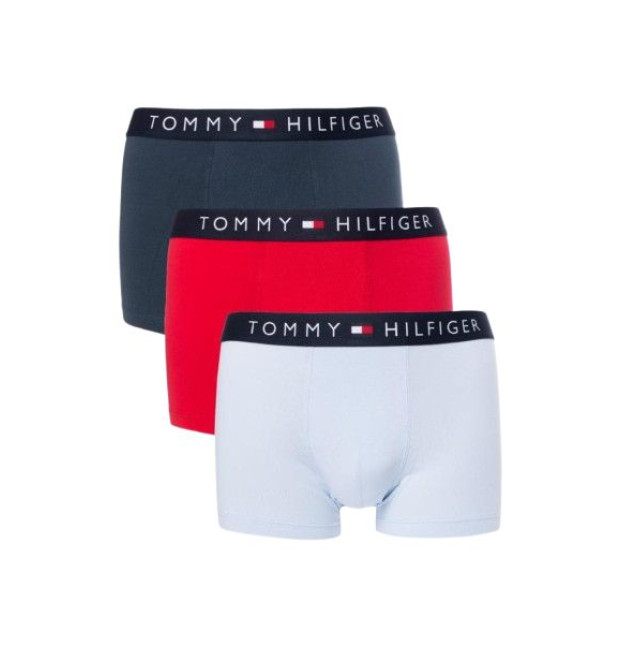 Pánske bavlnené boxerky od značky Tommy Hilfiger vo farbenom trojbalení Pánske bavlnené boxerky od značky Tommy Hilfiger vo farbenom trojbalení