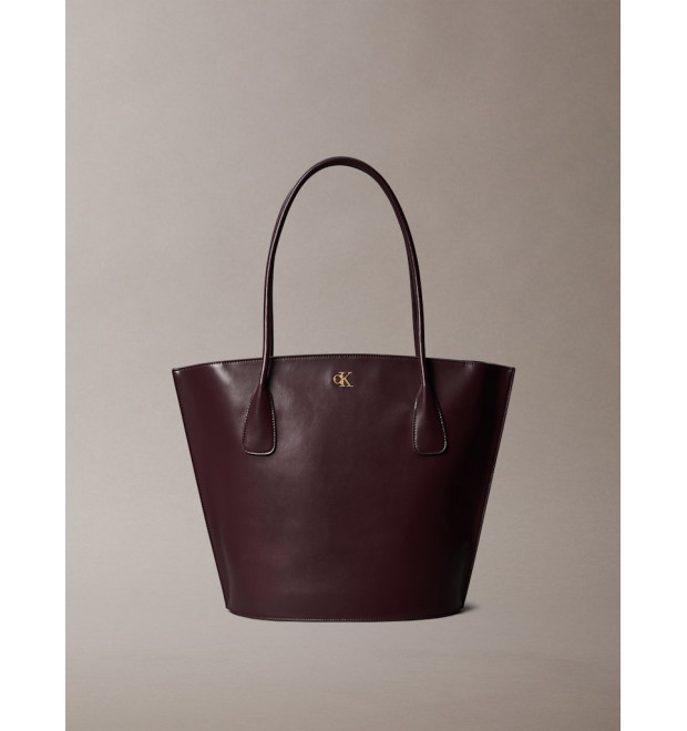 Calvin Klein Monogram Logo Hardware Tote Bag bordová Calvin Klein Monogram Logo Hardware Tote Bag bordová