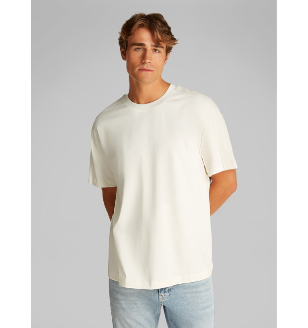 Calvin Klein pánske tričko s logom na rukáve biele