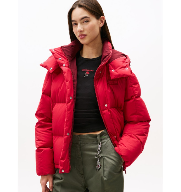Tommy Jeans dámska zimná bunda červená Tommy Jeans dámska zimná bunda červená