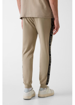 Guess pánske jogger nohavice hnedé