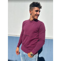 Fialový pánsky pulóver značky Calvin Klein Jeans Fialový pánsky pulóver značky Calvin Klein Jeans