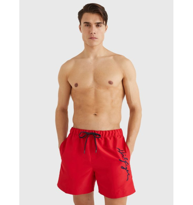 Pánske červené šortky Tommy Hilfiger Pánske červené šortky Tommy Hilfiger