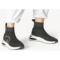 Vysoké členkové sneakersy Tamaris Vysoké členkové sneakersy Tamaris