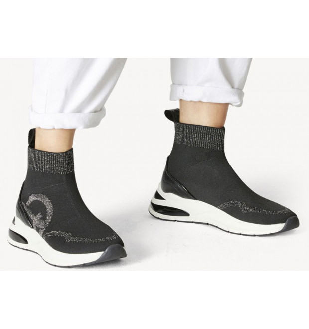 Vysoké členkové sneakersy Tamaris Vysoké členkové sneakersy Tamaris